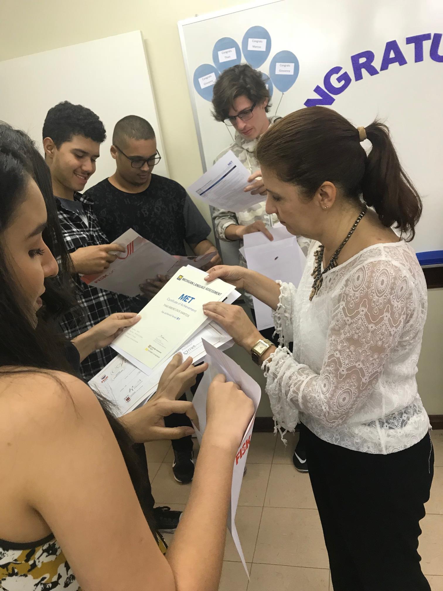 Fisk Freguesia do Ó/SP - Entrega de diplomas.